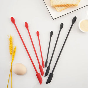 Lot de 3 et 4 spatules à double extrémité.